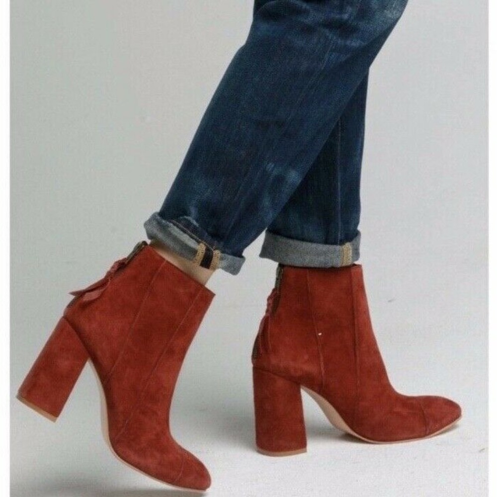 Able Local + Global Perez Suede Mod Retro Chunky Heel Zip Back Booties Boots - Picture 1 of 10